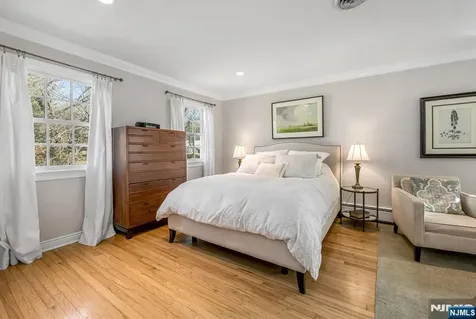 1 Stratford Court Demarest NJ 07627