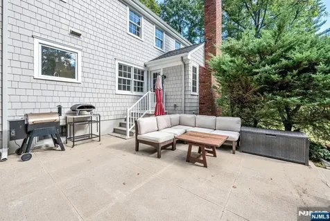 1 Stratford Court Demarest NJ 07627