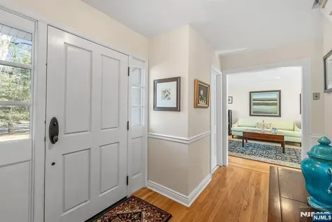 1 Stratford Court Demarest NJ 07627