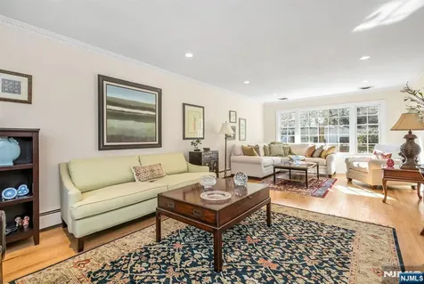 1 Stratford Court Demarest NJ 07627