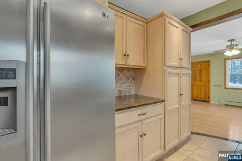 21 Fairview Avenue Hawthorne NJ 07506