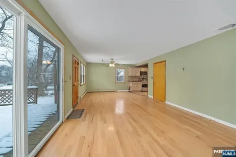 21 Fairview Avenue Hawthorne NJ 07506