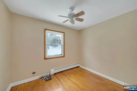 21 Fairview Avenue Hawthorne NJ 07506