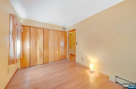 21 Fairview Avenue Hawthorne NJ 07506