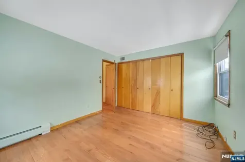 21 Fairview Avenue Hawthorne NJ 07506