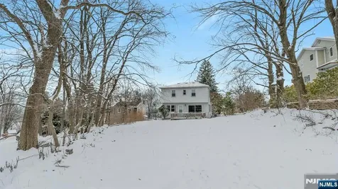 21 Fairview Avenue Hawthorne NJ 07506