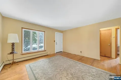 21 Fairview Avenue Hawthorne NJ 07506