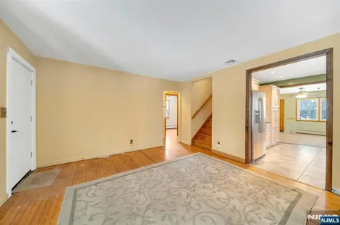 21 Fairview Avenue Hawthorne NJ 07506