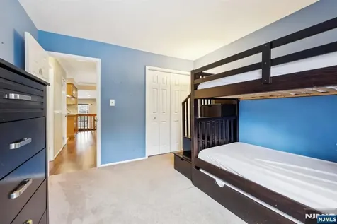251 Sunset Key Secaucus NJ 07094