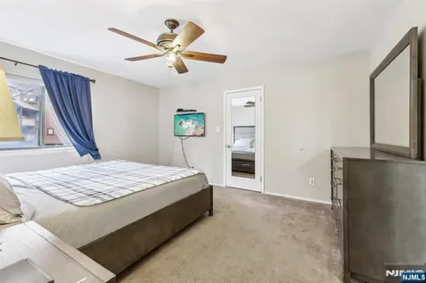 251 Sunset Key Secaucus NJ 07094