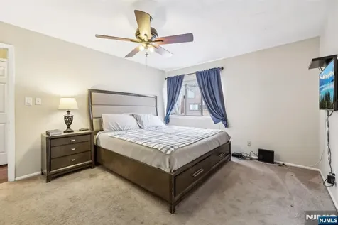 251 Sunset Key Secaucus NJ 07094