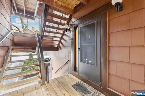 251 Sunset Key Secaucus NJ 07094