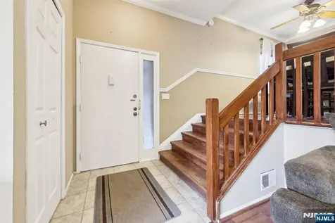 251 Sunset Key Secaucus NJ 07094