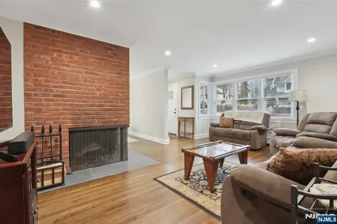 114 Blauvelt Avenue Ho-ho-kus NJ 07423