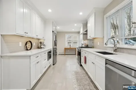 114 Blauvelt Avenue Ho-ho-kus NJ 07423