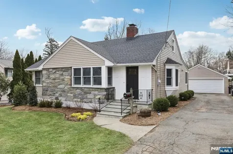 114 Blauvelt Avenue Ho-Ho-Kus NJ 07423