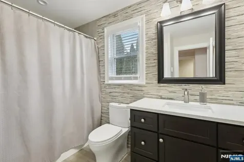 114 Blauvelt Avenue Ho-ho-kus NJ 07423