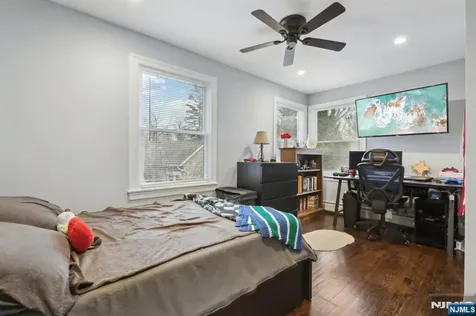 114 Blauvelt Avenue Ho-ho-kus NJ 07423