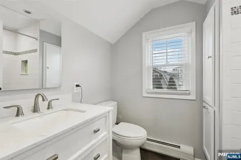 114 Blauvelt Avenue Ho-ho-kus NJ 07423