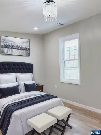 8 Meeker Avenue Edison NJ 08817