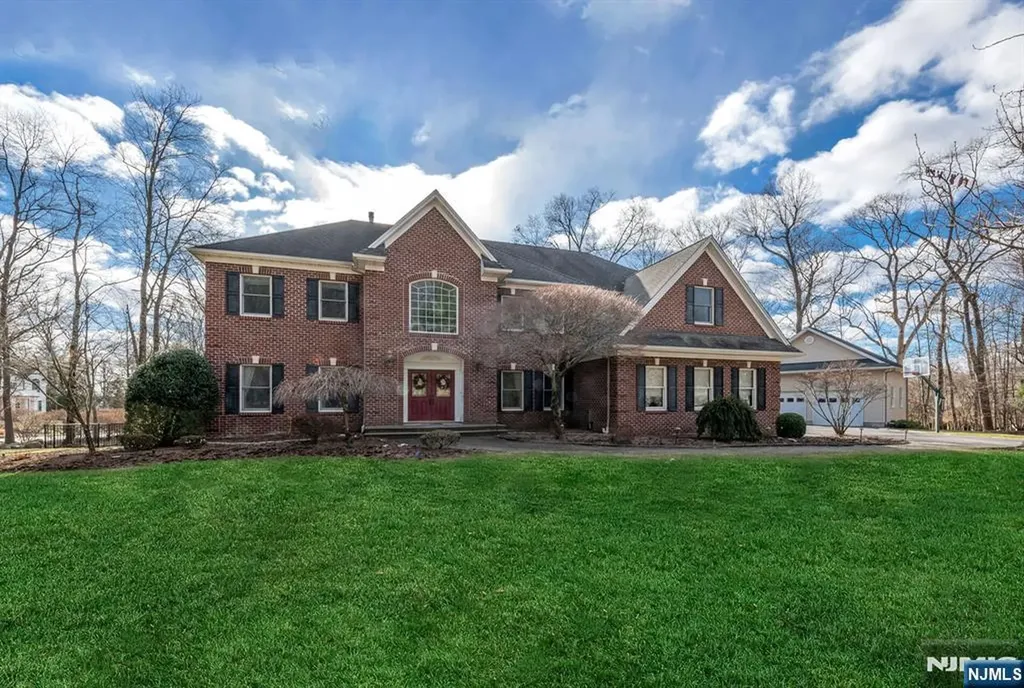 2 Woodbury Lane Mahwah NJ 07430