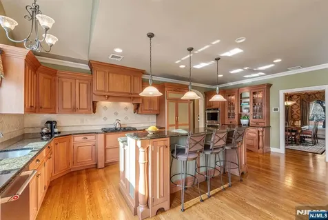 2 Woodbury Lane Mahwah NJ 07430