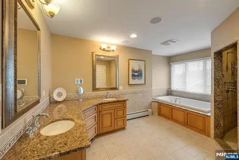 2 Woodbury Lane Mahwah NJ 07430