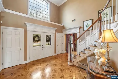 2 Woodbury Lane Mahwah NJ 07430