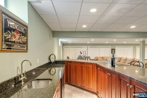 2 Woodbury Lane Mahwah NJ 07430