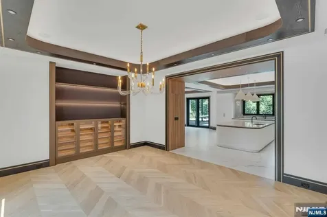 675 Navaho Trail Drive Franklin Lakes NJ 07417