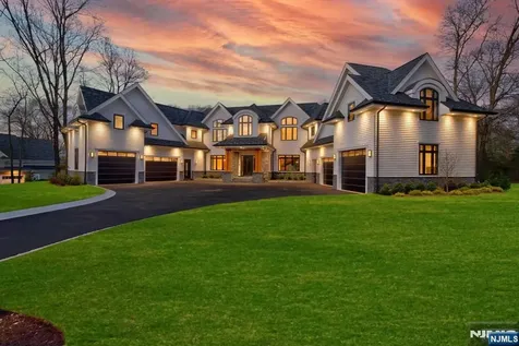 675 Navaho Trail Drive Franklin Lakes NJ 07417