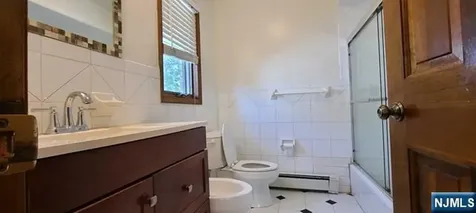 760 Day Avenue Ridgefield NJ 07657
