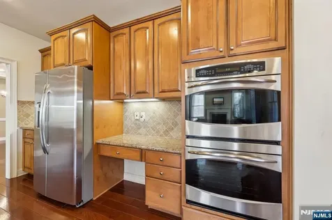 701 Four Seasons Lane Montvale NJ 07645