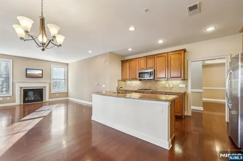 701 Four Seasons Lane Montvale NJ 07645