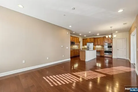 701 Four Seasons Lane Montvale NJ 07645