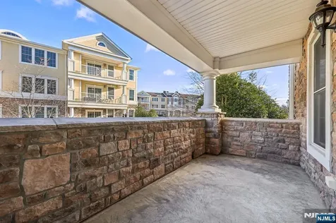 701 Four Seasons Lane Montvale NJ 07645