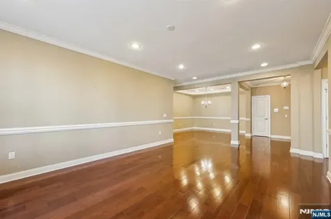 701 Four Seasons Lane Montvale NJ 07645
