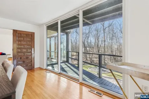 41 Kristin Place Old Tappan NJ 07675