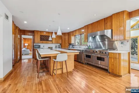 41 Kristin Place Old Tappan NJ 07675