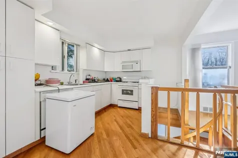 41 Kristin Place Old Tappan NJ 07675