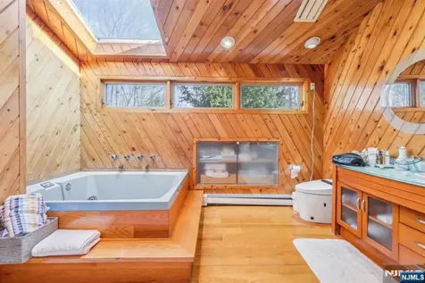 41 Kristin Place Old Tappan NJ 07675