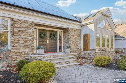41 Kristin Place Old Tappan NJ 07675