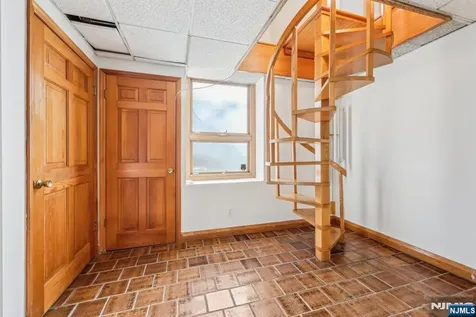 41 Kristin Place Old Tappan NJ 07675