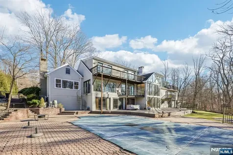 41 Kristin Place Old Tappan NJ 07675