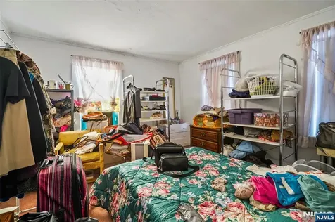 25 Ralph Street Bergenfield NJ 07621
