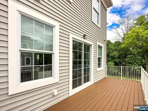 14 Parkside Lane Teaneck NJ 07666