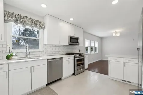 287 Country Club Drive Oradell NJ 07649