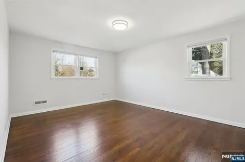 287 Country Club Drive Oradell NJ 07649