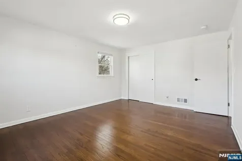 287 Country Club Drive Oradell NJ 07649
