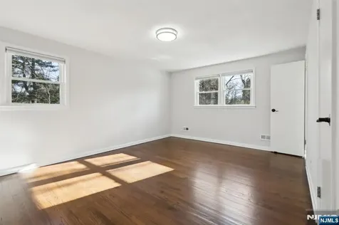 287 Country Club Drive Oradell NJ 07649